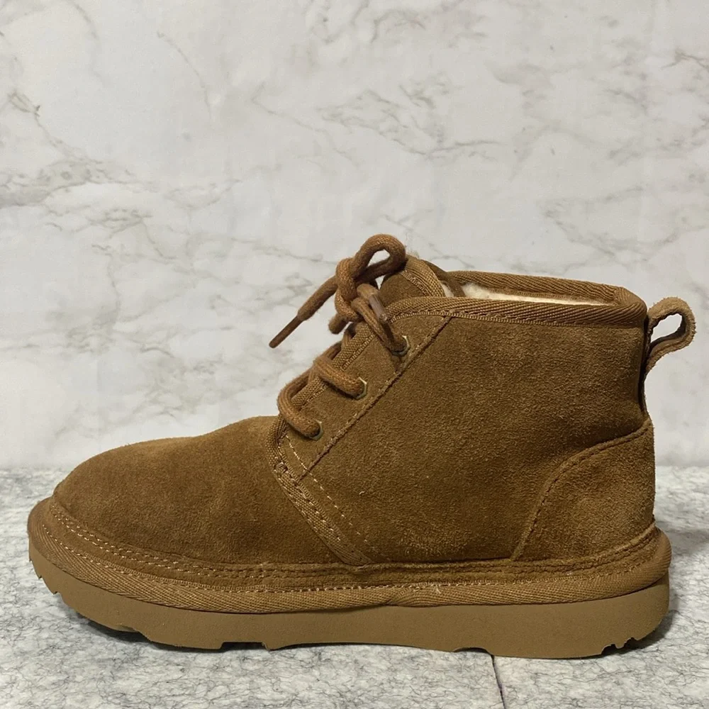 Ugg Neumel Kids Boots - Picture 8 of 12
